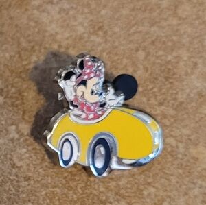 Minnie Mouse Disney Parks pin
